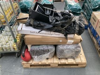 PALLET OF ASSORTED ITEMS TO INCLUDE METS 20KG DUMBBELL IN RED