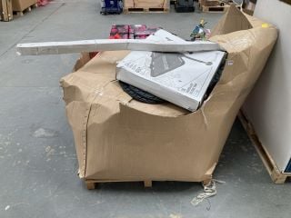 PALLET OF ASSORTED ITEMS TO INCLUDE PRESTON INNOVATIONS SIDE TRAY