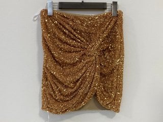 SELF-PORTRAIT SEQUIN MINI SKIRT IN GOLD UK SIZE 8 - RRP £182: LOCATION - FRONT BOOTH