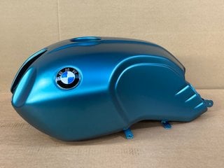 BMW MOTORCYCLE FUEL TANK: LOCATION - B9