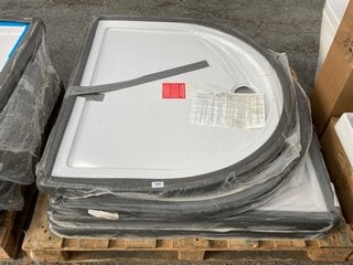 (COLLECTION ONLY) PALLET OF PEARLSTONE 1000MM QUADRANT SHOWER TRAYS WITH 1080 X 900MM D SHAPED SHOWER TRAYS APPROX RRP £1500: LOCATION - C7