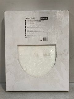 WIRQUIN MDF WHITE TOILET SEAT RRP £95: LOCATION - R3