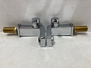 PAIR OF SIDE LEVER ACTION BATH/BASIN PILLAR TAPS IN CHROME RRP £190: LOCATION - R1