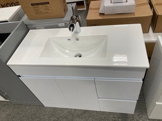 (COLLECTION ONLY) FLOOR STANDING 2 DOOR 2 DRAWER SINK UNIT IN WHITE WITH A 910 X 400MM 1TH CERAMIC BASIN COMPLETE WITH A WATERFALL SPOUT MONO BASIN MIXER TAP AND CHROME SPRUNG WASTE RRP £895: LOCATIO