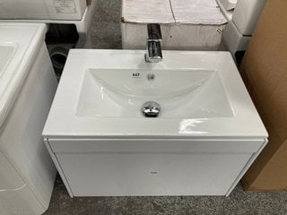 (COLLECTION ONLY) WALL HUNG 1 DRAWER SINK UNIT IN WHITE WITH A 610 X 400MM 1TH CERAMIC BASIN COMPLETE WITH A MONO BASIN MIXER TAP AND CHROME SPRUNG WASTE: LOCATION - D4