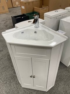 (COLLECTION ONLY) FLOOR STANDING 2 DOOR CORNER SINK UNIT IN WHITE WITH MATCHING 1TH CERAMIC BASIN COMPLETE WITH A MONO BASIN MIXER TAP AND CHROME SPRUNG WASTE RRP £695: LOCATION - D2