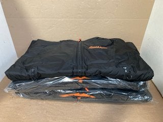 3 X RUGGAROBES IN BLACK/ORANGE: UK SIZE L: LOCATION - WH10