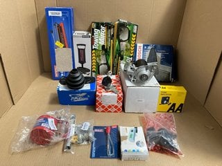 QTY OF ASSORTED VEHICLE ITEMS TO INCLUDE AA TYRE INFLATOR: LOCATION - H8