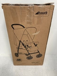 HAUK SPORT PUSHCHAIR IN BLACK: LOCATION - H3