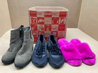 5 X ASSORTED PAIRS OF SHOES IN VARIOUS SIZES TO INCLUDE F&F FAUX FUR ANKLE BOOTS IN BEIGE - SIZE UK7: LOCATION - G1