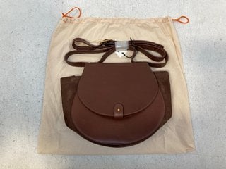 R.M.WILLIAMS LEATHER & SUEDE SADDLE BAG IN BROWN- RRP £195.00: LOCATION - G10