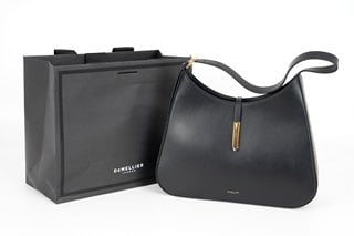 DEMELLIER LONDON 'THE TOKYO' LEATHER SHOULDER BAG IN BLACK - RRP £345: LOCATION - BOOTH