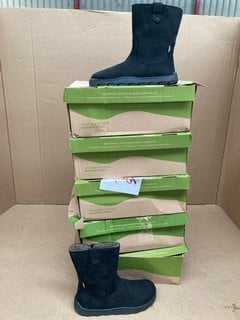 5 X PAIRS OF CHILDRENS FRODDO ZERU TEX BOOTS IN BLACK IN VARIOUS SIZES TO INCLUDE UK SIZE 12: LOCATION - F17