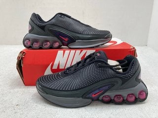 NIKE AIR MAX DN TRAINERS IN BLACK-UK SIZE 5.5: LOCATION - F14