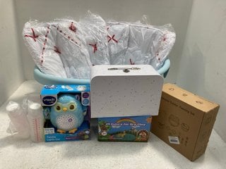 QTY OF ASSORTED BABY ITEMS TO INCLUDE VTECH BABY TWINKLE LIGHTS OWL: LOCATION - F14