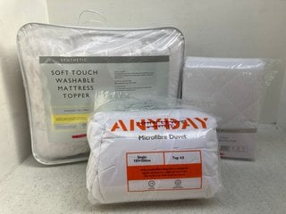 3 X ASSORTED JOHN LEWIS & PARTNERS BEDDING ITEMS TO INCLUDE TEMPERATURE BALANCING SMART COOL KINGSIZE MATTRESS PROTECTOR: LOCATION - F7