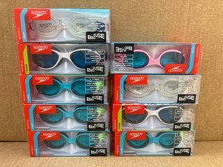 9 X ASSORTED SPEEDO SWIMMING GOGGLES TO INCLUDE SPEEDO BIOFUSE 2.0 JUNIOR SWIMMING GOGGLES IN BLUE: LOCATION - F4