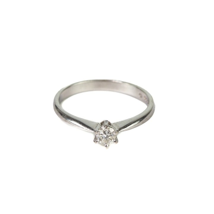 18ct White Gold 0.10ct Diamond Single Stone Ring, Size J, 2g (VAT Only Payable on Buyers Premium)