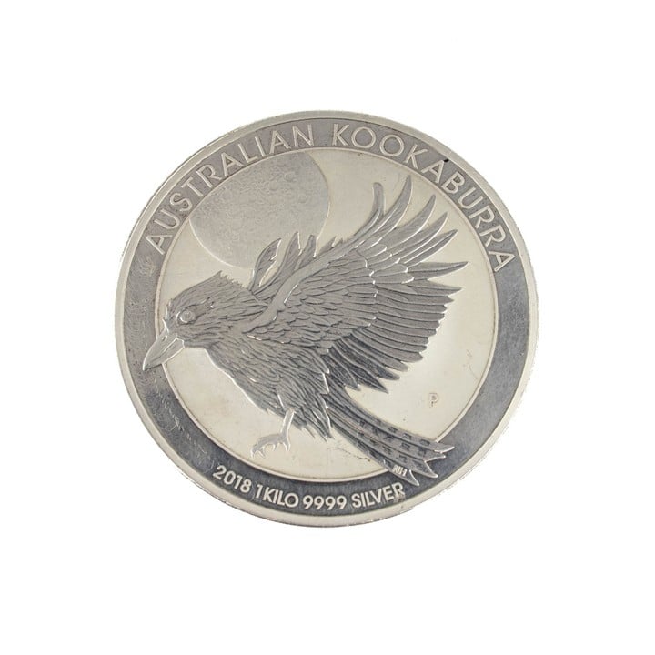 Silver 2018 30 Dollars Coin, 10x1.8cm, 1Kg. (VAT Only Payable on Buyers Premium)