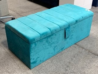 VELVET FABRIC STORAGE OTTOMAN IN TURQUOISE: LOCATION - B2