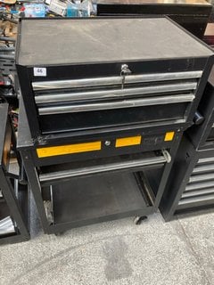 2 DRAWER TOOL CART IN BLACK TO INCLUDE 3 DRAWER TOOL CHEST IN BLACK: LOCATION - B4