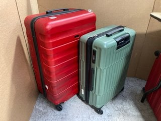 2 X JOHN LEWIS & PARTNERS MEDIUM & LARGE HARD SHELL WHEELED COMBINATION LOCK SUITCASE IN GREEN & RED: LOCATION - AR12