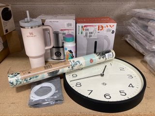 8 X ASSORTED JOHN LEWIS & PARTNERS ITEMS TO INCLUDE STANLEY STAINLESS STEEL CUP IN PALE PINK: LOCATION - AR13