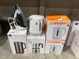 6 X ASSORTED JOHN LEWIS & PARTNERS HOUSEHOLD ITEMS TO INCLUDE 3 X ANYDAY 1.5L KETTLES IN WHITE: LOCATION - AR16