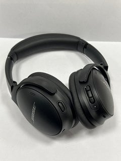 BOSE QUIET COMFORT 45 WIRELESS HEADPHONES IN BLACK (WITH CASE, CHARGER CABLE & AUXILIARY) [JPTM124390]