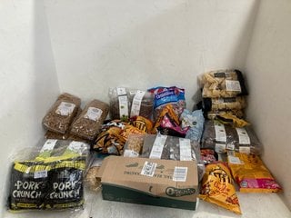 QTY OF ASSORTED FOOD ITEMS TO INCLUDE 3 X BOXES OF SIMPLY ROASTED SEA SALT CRISPS 24 X 21.5G BB: 09/24 (SOME ITEMS MAY BE PAST SELL BY): LOCATION - H5