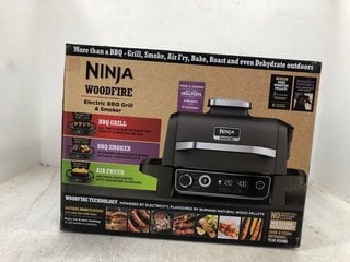 NINJA WOODFIRE ELECTRIC BBQ GRILL AND SMOKER RRP - £349: LOCATION - E1