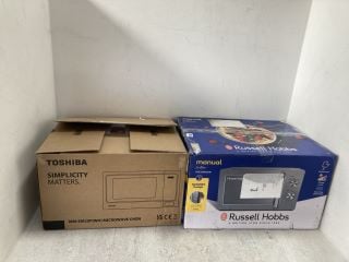 2 X ASSORTED TOSHIBA AND RUSSELL HOBBS MICROWAVE/MICROWAVE OVEN: LOCATION - G4