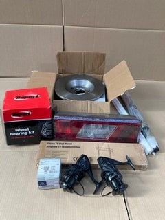 QTY OF ASSORTED ITEMS TO INCLUDE MINTEX BRAKE DISCS: LOCATION - F13