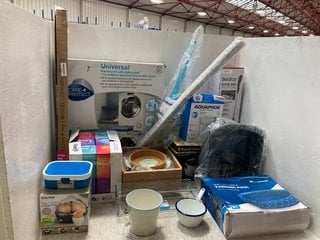 QTY OF ASSORTED HOUSE HOLD ITEMS TO INCLUDE RUSSELL HOBBS LARGE RICE COOKER, IDESIGN FRIDGE AND FREEZER PLASTIC BIN: LOCATION - H2