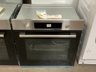 BOSCH BUILT IN SINGLE ELECTRIC OVEN: MODEL HRS574BS0B - RRP £699: LOCATION - B7