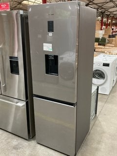 SAMSUNG FRIDGE FREEZER IN SILVER : MODEL RB34C652ESA - RRP £449: LOCATION - B7