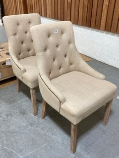 PAIR OF CONTEMPORARY STYLE UPHOLSTERED BUTTON BACK DINING CHAIRS IN NATURAL AND WEATHERED OAK FINISH: LOCATION - A5