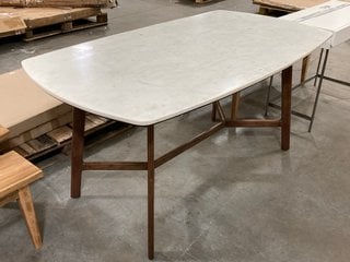 CONTEMPORARY STYLE ROUNDED RECTANGULAR DINING TABLE IN WHITE MARBLE AND DARK WALNUT FINISH: LOCATION - A5