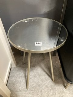 MODERN CONTEMPORARY STYLE SMALL ROUND SIDE TABLE IN CHAMPAGNE METAL AND MIRRORED TOP FINISH: LOCATION - C4