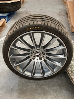 MERCEDES BENZ CLS AMG 20" ALLOY WHEEL IN SILVER COMPLETE WITH KUMHO 275/30ZR20 TYRE : ALLOY SIZE 9JX20H2-N: LOCATION - A4