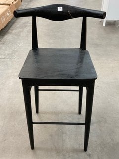 CONTEMPORARY STYLE WOODEN BAR CHAIR IN BLACKENED WOOD FINISH: LOCATION - B4