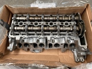 BMW CYLINDER HEAD UNIT N47N N47S1 F20 F30 F10 1 3 5 SERIES DIESEL - RRP £395: LOCATION - D7