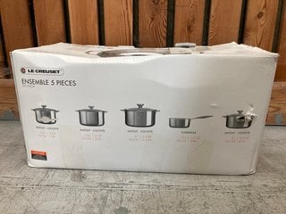 LE CREUSET STAINLESS STEEL 5 PIECE PAN SET - RRP £419.99: LOCATION - B1