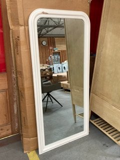 COTSWOLD COMPANY LARGE FULL LENGTH WALL MIRROR IN WARM WHITE FINISH: LOCATION - B5