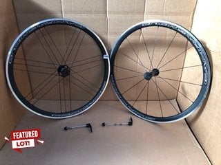 SCIROCCO C17 CL. FRONT & REAR CAMPAGNOLO BICYCLE WHEEL SET IN BLACK SIZE: 20.5 X 622/28 RRP: 338: LOCATION - BR6