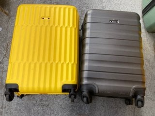 2 X JOHN LEWIS & PARTNERS SMALL HARD SHELL SUITCASES IN YELLOW AND GREY: LOCATION - AR4