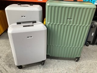 JOHN LEWIS & PARTNERS SET OF 3 HARD SHELL SUITCASE IN GREEN TO INCLUDE MEDIUM AND SMALL: LOCATION - AR4