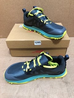 ALTRA MEN'S LONE PEAK 8 RUNNING SHOES IN BLACK/GREEN UK SIZE 8: LOCATION - AR2