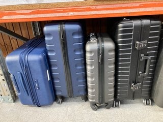 4 X ASSORTED SUITCASES TO INCLUDE JOHN LEWIS & PARTNERS ZIPLESS ALUMINIUM MEDIUM CASE 65L: LOCATION - AR2