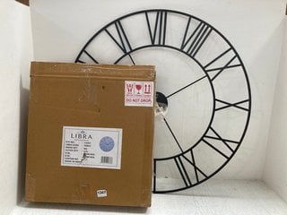 2 X ASSORTED ITEMS TO INCLUDE LIBRA MARBLE WALL CLOCK: LOCATION - BR15